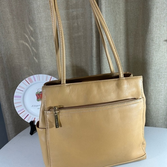 Giani Bernini tan shoulder bag - Picture 1 of 14